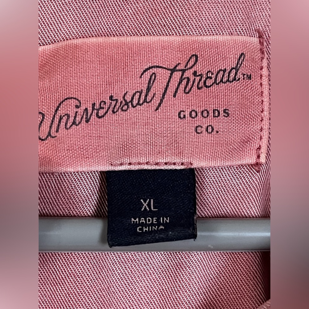 Universal Thread button down shirt. Excellent con… - image 8
